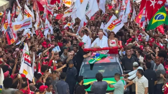 Lula promove grande ato de campanha em Ipatinga com milhares de apoiadores